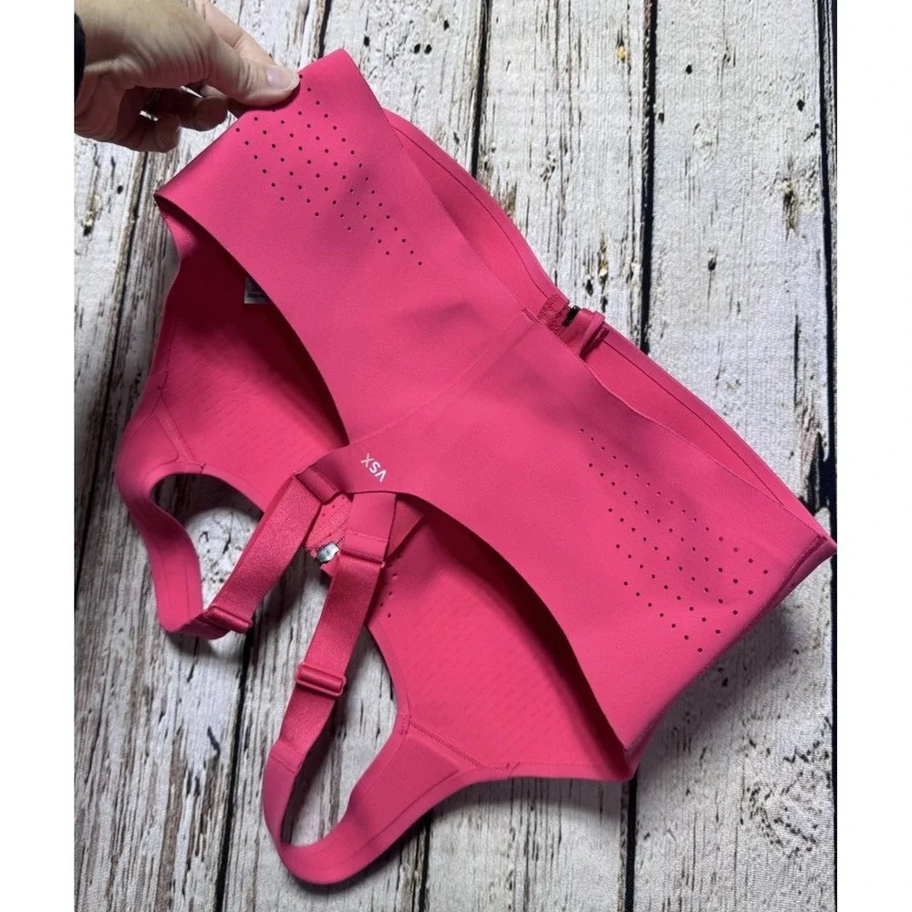 Victoria's Secret VSX Featherweight Max Sports Bra Front‎ Close Pink Island 38DD